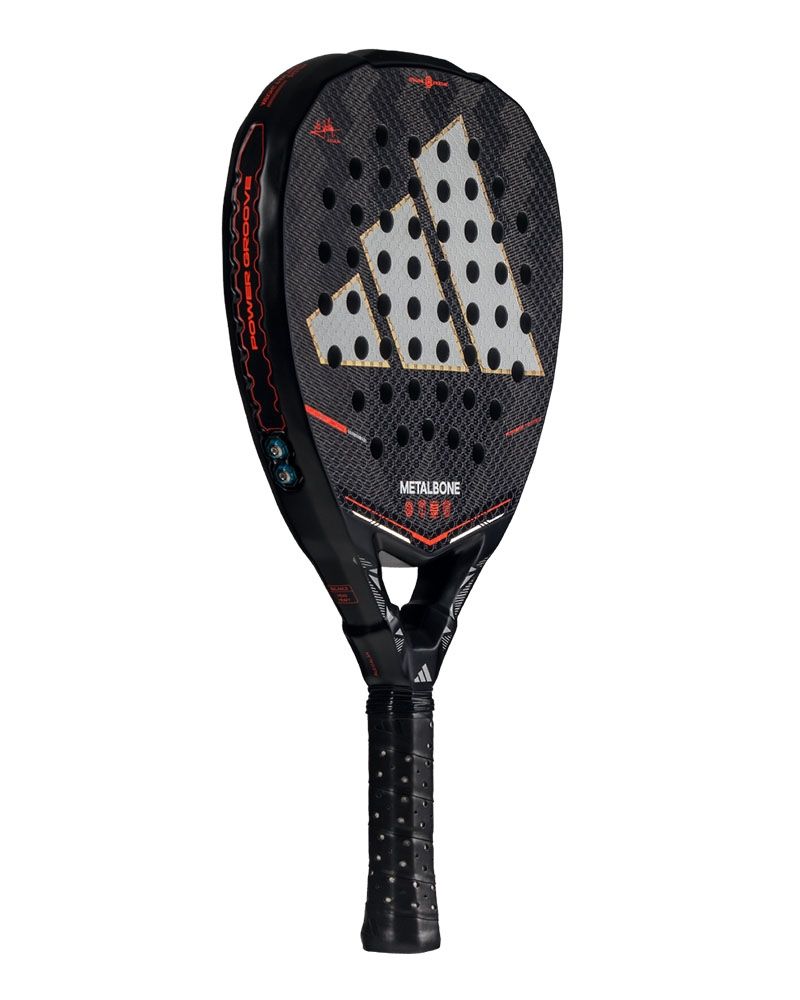Schuin vooraanzicht Adidas Metalbone 2026 – Ale Galán Racket | Power & Verstelbaar Gewicht