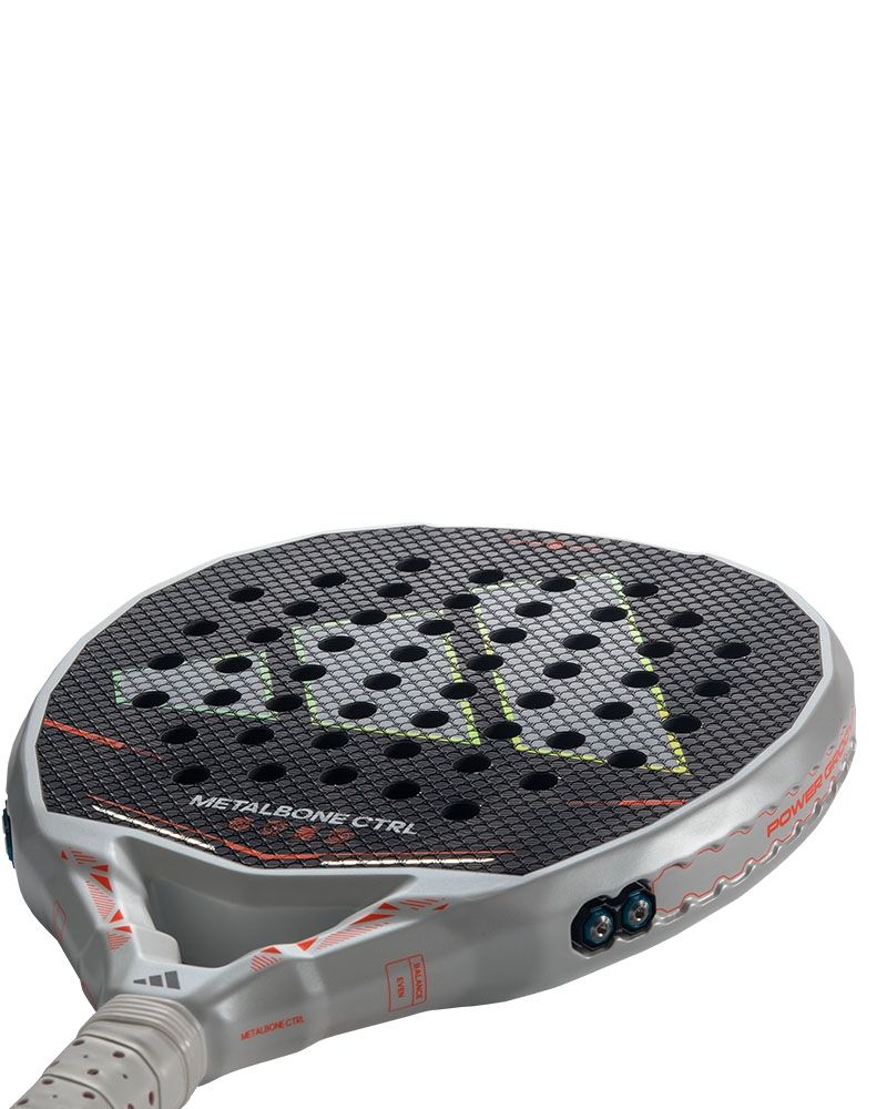 Schuin bovenaanzicht Adidas Metalbone CTRL 2026: ronde pro-racket met maximaal controlegevoel, Carbon Aluminized 16K, EVA Soft Performance en verstelbaar Weight & Balance System.