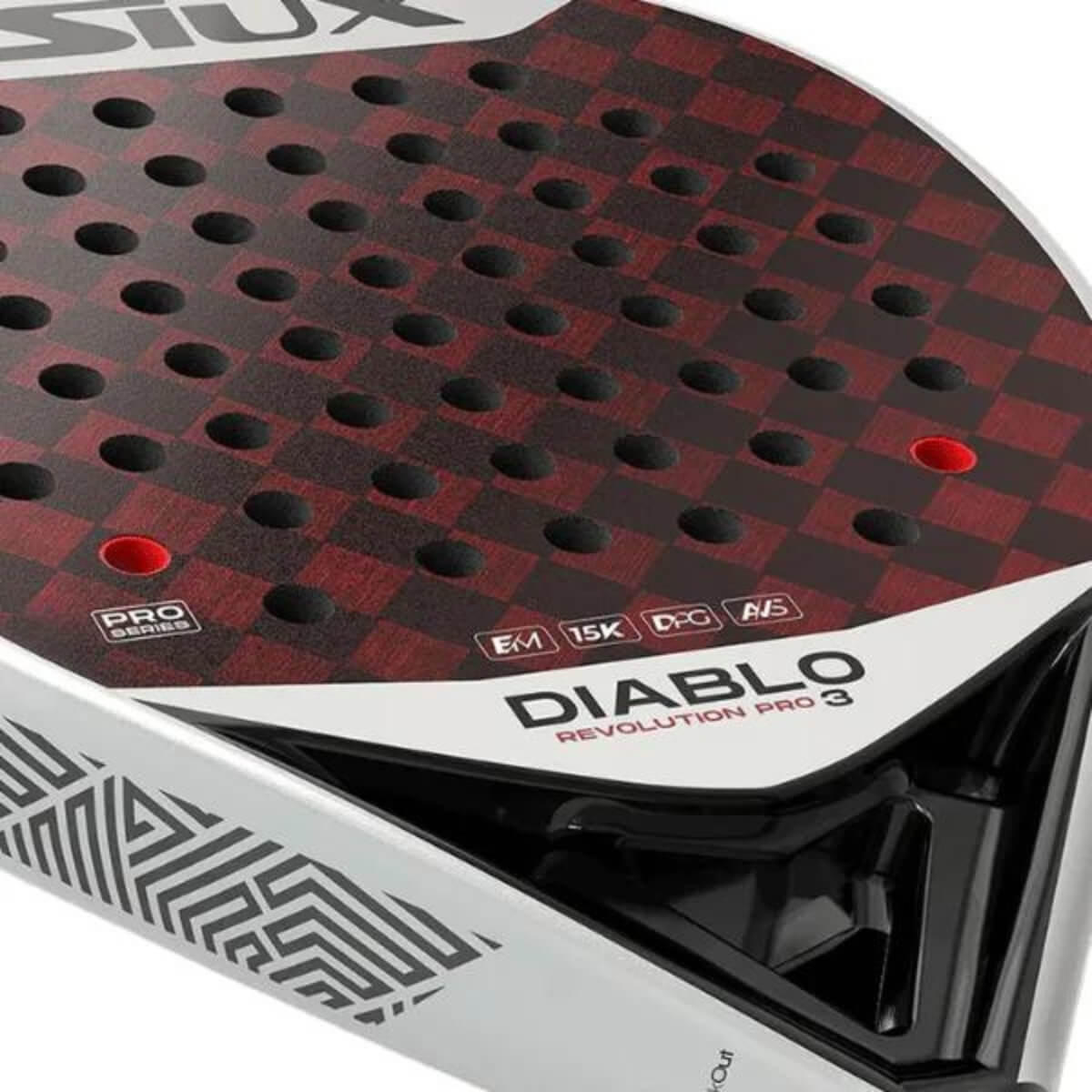 Siux Diablo Revolution Sanyo Pro 3 2024 padel racket close-up slagoppervlak 2