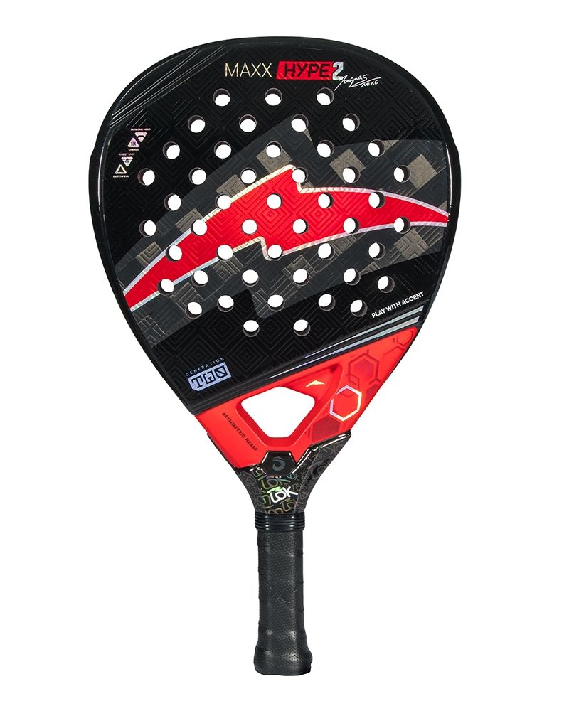Vooraanzicht Lok Maxx Hype Gen 2 - Zwart Diamantvormig padelracket met 18K Carbon en rood Lok logo.